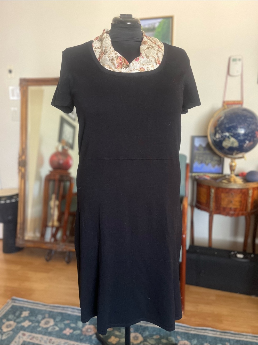 IMAN Black Short Sleeve Knit Dress